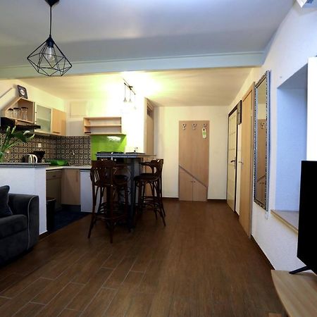 Apartment Secret Life ชิเบนิก ภายนอก รูปภาพ