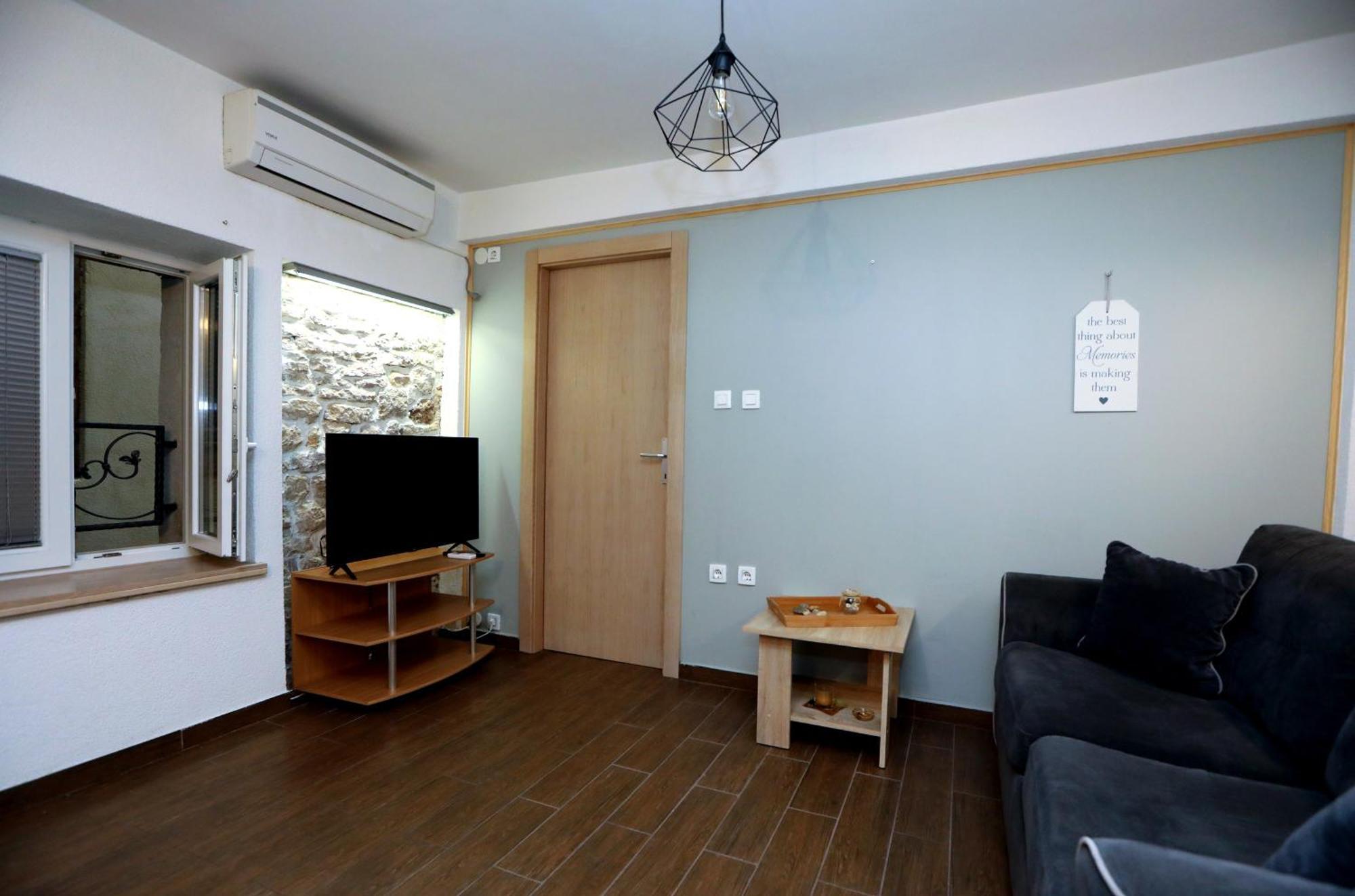 Apartment Secret Life ชิเบนิก ภายนอก รูปภาพ